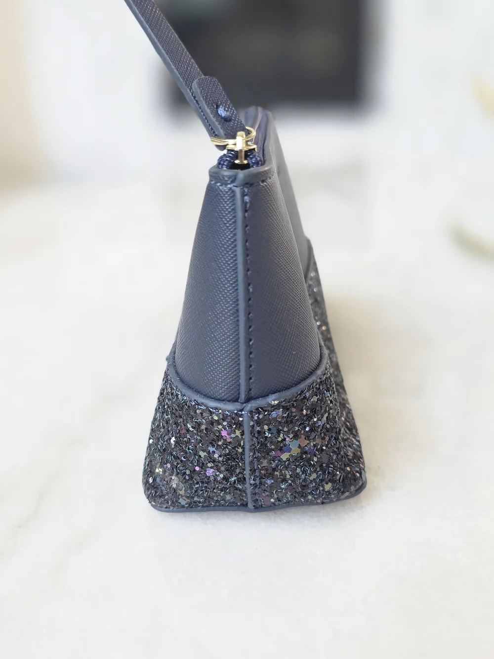 Kate Spade New York Greta Court Glitter Cosmetic Pouch Navy Blue New W/O Tag.